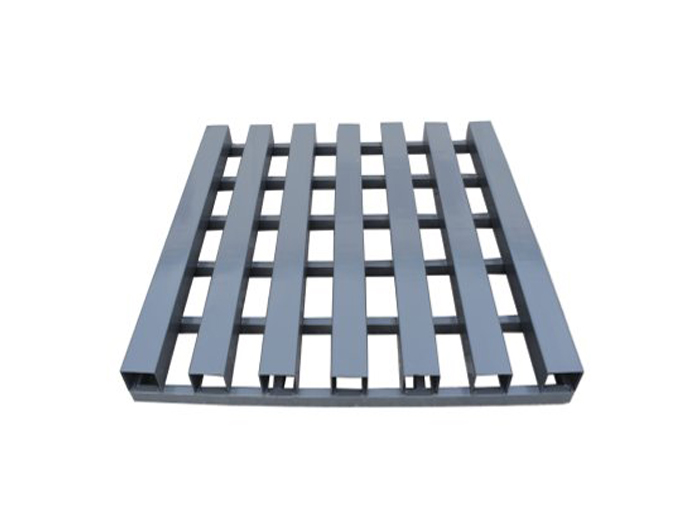 无人工装卸托盘